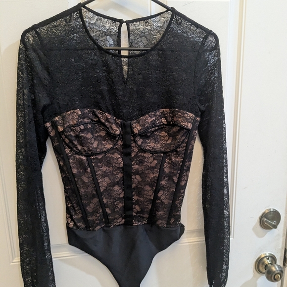 NWT Cami NYC Balloon Sleeve Lace Bodysuit - Picture 3 of 6
